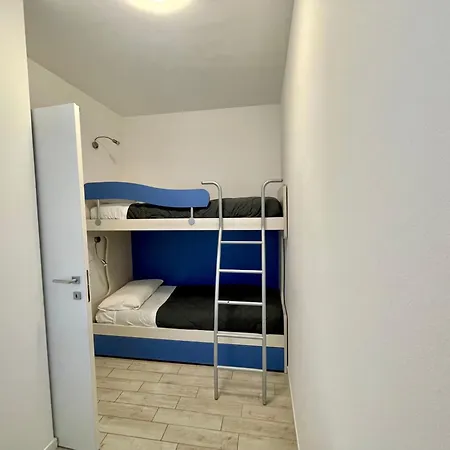 公寓 Antonietta 4, Relax Nella Pineta 比比翁